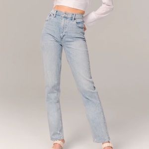 Abercrombie 90s Ultra High Rise Straight Jeans - Light Wash